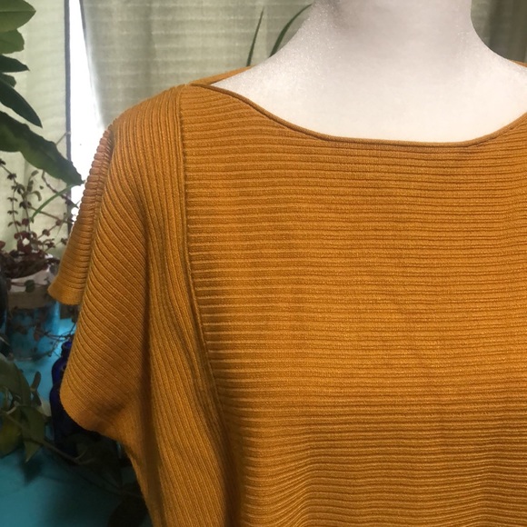 Cable and gauge knit top - Picture 2 of 4